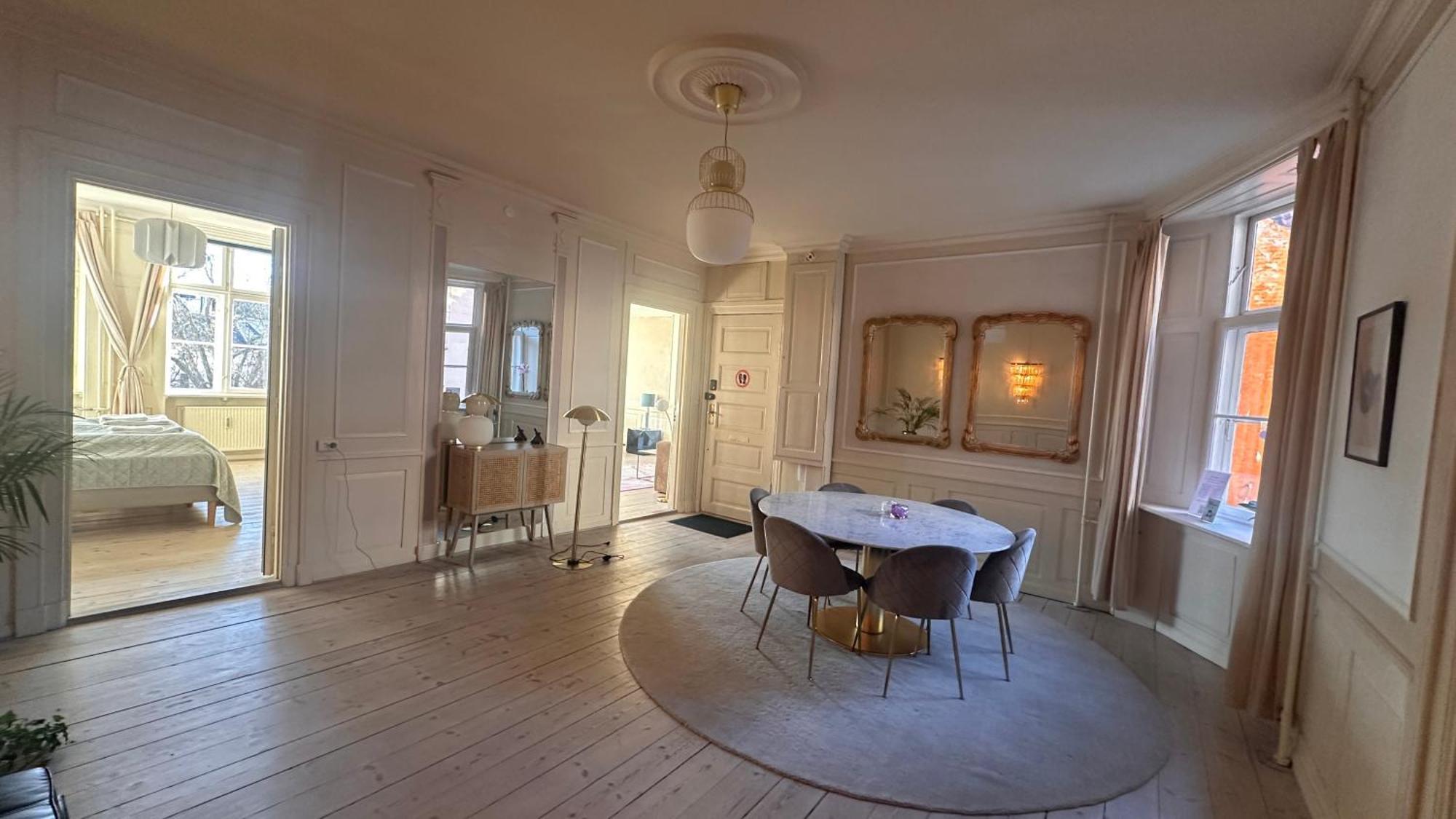 The Square - Carolinas Apartments København Eksteriør bilde
